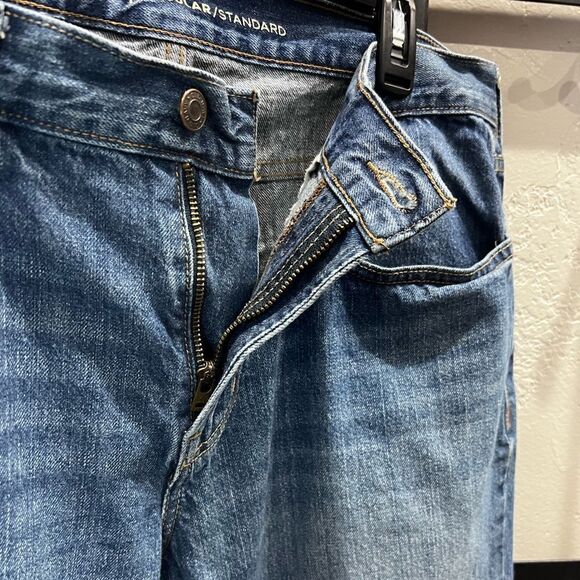 Old Navy regular standard medium wash jeans size 34/30 - Picture 6 of 12
